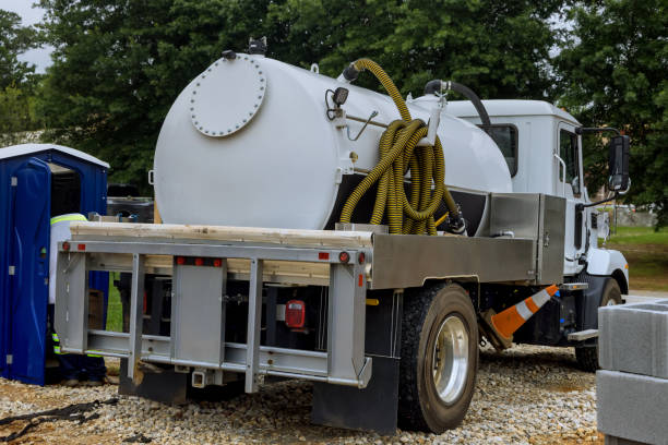 Affordable portable toilet rental in Newport, WA